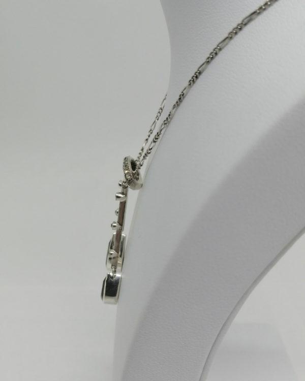 Collier argent négligé original avec couronne et sertie de grenats en gouttes, 1900, Art Nouveau. – Image 5