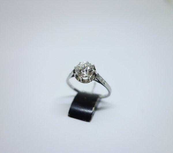 bague solitaire en platine