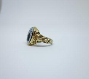 sublime chevalière art nouveau armoriée
