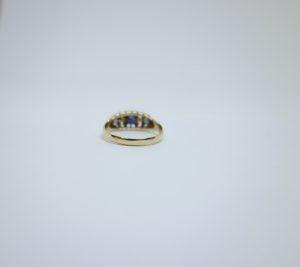 bague or et saphirs avec diamants
