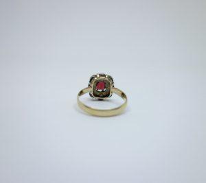 bague or et grenats