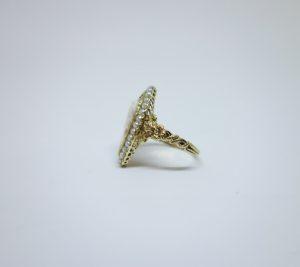 bague or et camée