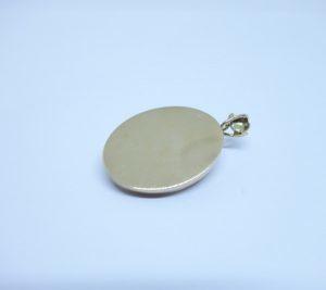 pendentif or ajouré avec perles