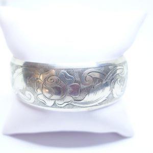 bracelet argent motif de rose