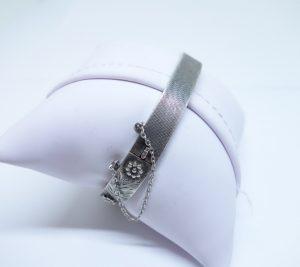 bracelet argent motif fleurs en relief