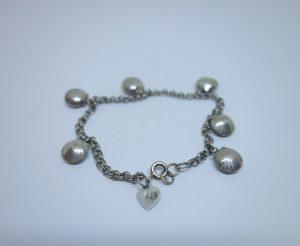 bracelet argent avec breloques coquillages