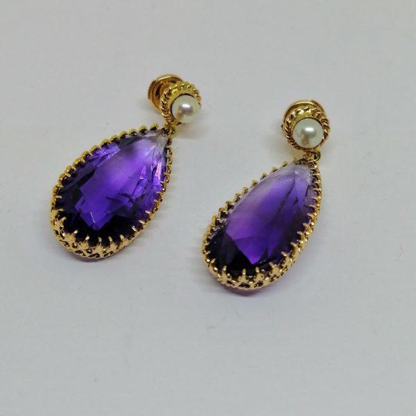 Boucles d'oreilles pendantes or, améthystes et perles