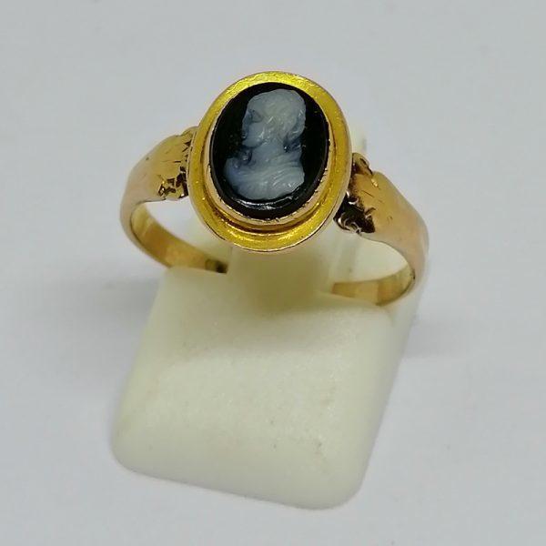 Bague or rose et camée agate