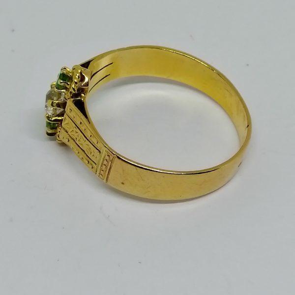 bague en or émeraudes et diamant de taille ancienne vers 1900