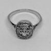 bague en or gris de forme ovale avec diamants art déco vers 1930