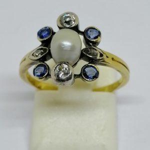 bague en or avec diamants et saphirs vers 1900