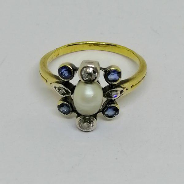 bague en or avec diamants et saphirs vers 1900