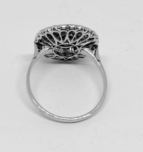 bague en platine avec saphir et diamants travail art déco vers 1930