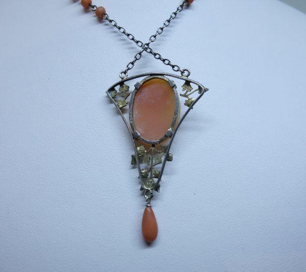 rare collier vermeil français avec camée et corail