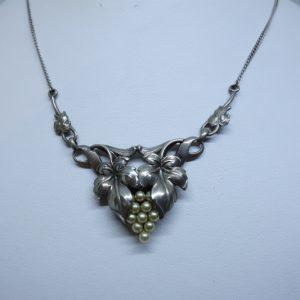 collier argent art nouveau avec raisin