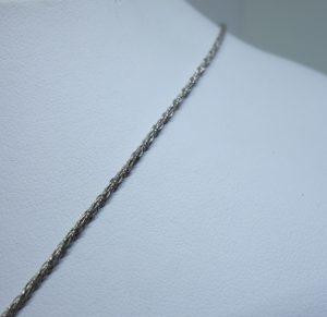 collier argent art nouveau avec motif floral