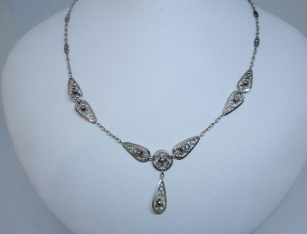 collier argent avec pampille