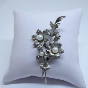 broche argent bouquet et perles culture