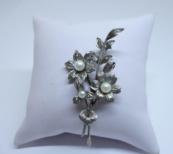 broche argent bouquet et perles culture