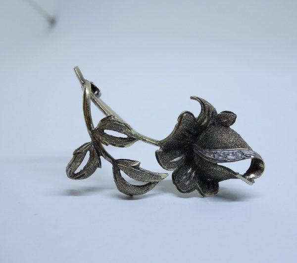broche argent vermeil travail en brossé et mat 1930