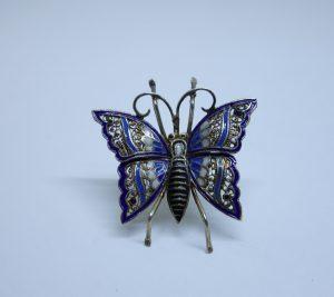 broche argent vermeil papillon fligrané et émaillé 1930