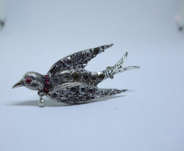 broche argent hirondelle avec pierres 1900