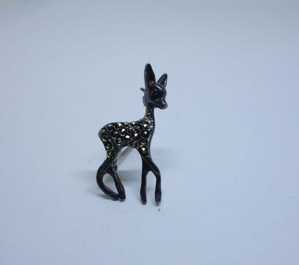 broche argent biche et marcasites