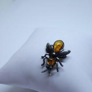 broche argent mouche et ambre