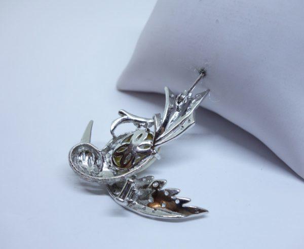 broche argent oiseau sertie de pierres