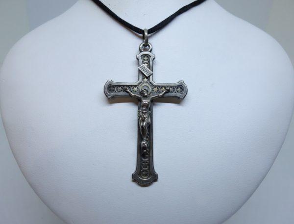 pendentif argent français croix avec Christ