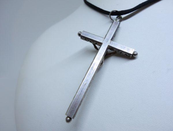 pendentif argent croix avec Christ 1900