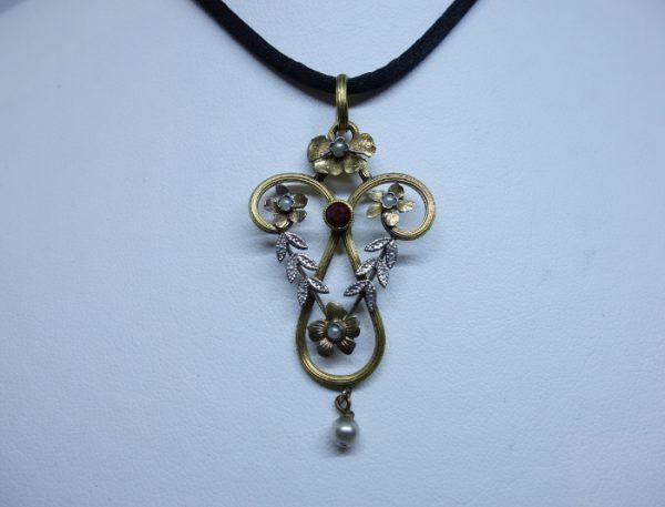 pendentif plaqué or art nouveau