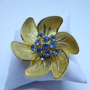 broche laiton fleur et strass