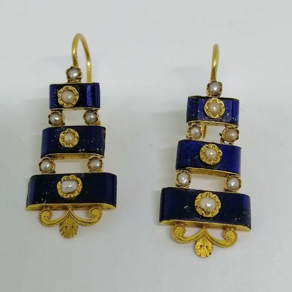 Boucles d'oreilles pendantes avec Lapis-Lazuli.