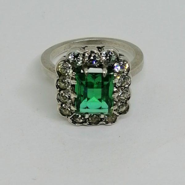 Bague argent avec pierre verte dit "à effet".