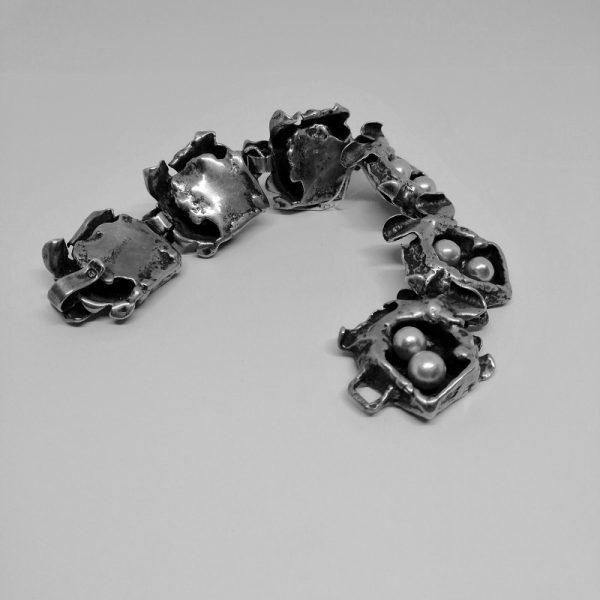 Bracelet argent avec perles naturelles grises, signé Oly, Allemagne. – Image 3