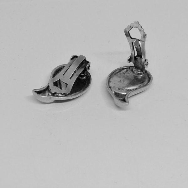 Clips d'oreilles en argent en forme de vague. – Image 2