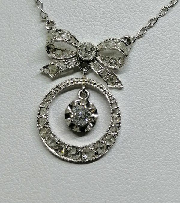 collier en or gris avec diamants 1930