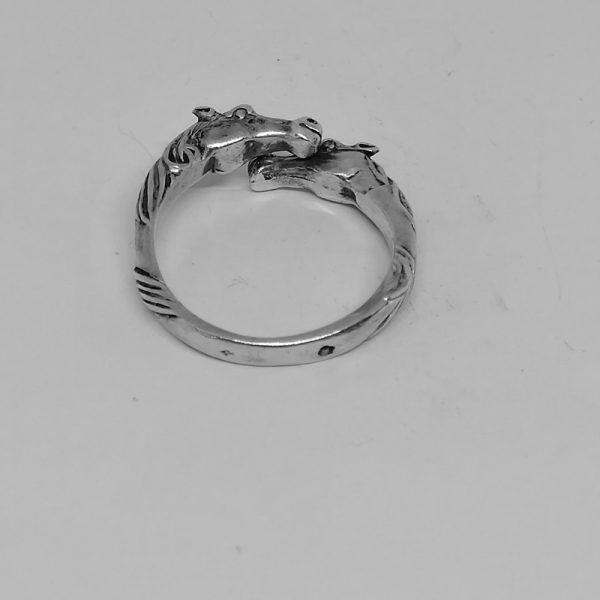 Bague argent avec deux têtes de chevaux 1930-40