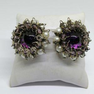 paire de boucles d'oreilles avec perles d'imitation et cabochon de verre 1930