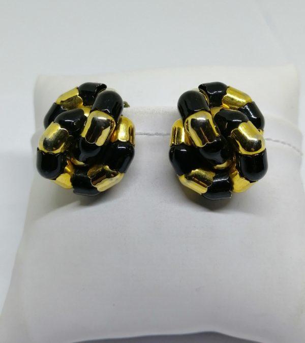 boucles d'oreilles en métal jaune d'époque 1930-50