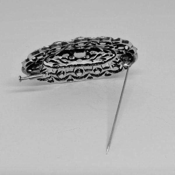 Broche argent ajourée pavé de cristal taillé époque 1900