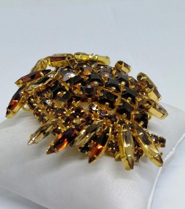 broche en strass coloré signé Guy Laroche 1940-50