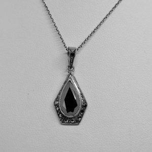 Pendentif argent avec hématite en forme de goutte art déco 1930