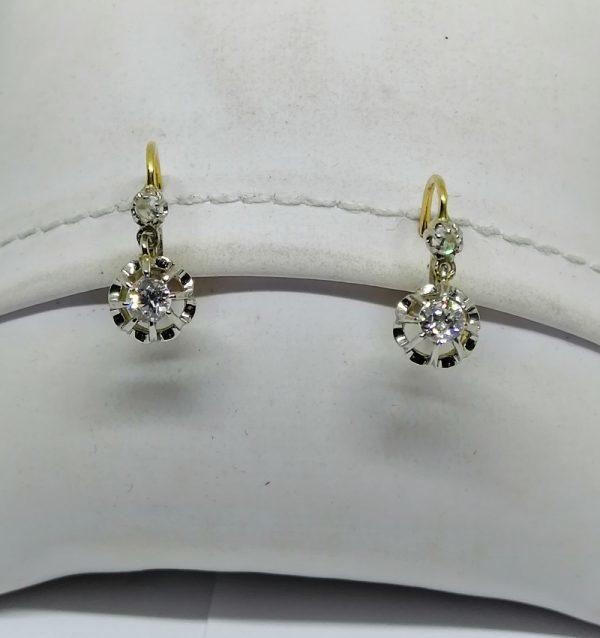 Paire de boucles d'oreilles, or et diamants. – Image 2