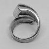 bague argent modèle façon ruban vintage vers 1980-90.