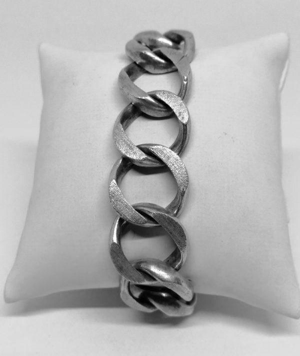 bracelet argent grosse maille gourmette travail en brossé mat bijou vintage vers 1960-80