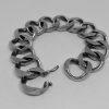 bracelet argent grosse maille gourmette travail en brossé mat bijou vintage vers 1960-80.