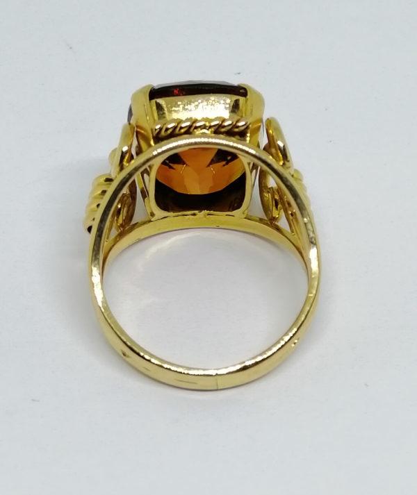 Bague en or avec citrine madère vers 1940-50