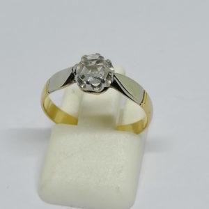 solitaire en or bicolore avec rose de diamant vers 1900